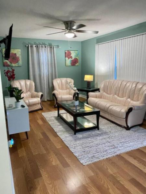 Relaxing at Redstone 3 Bedroom House